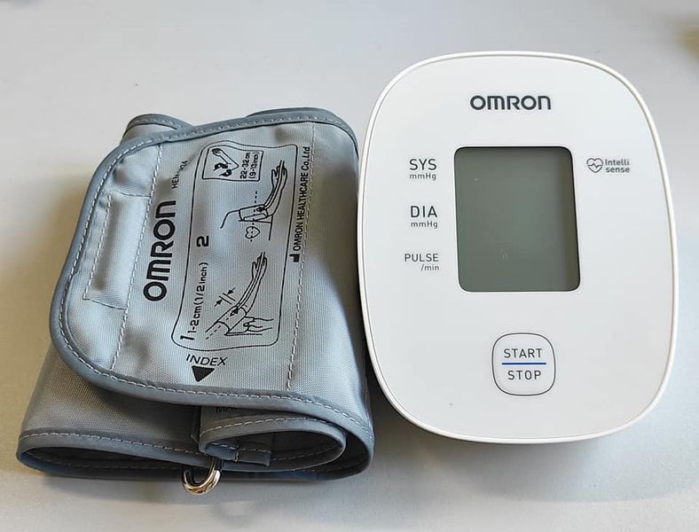 Автоматический тонометр OMRON M1 Basic (HEM-7121J-AF) 1944510003 фото